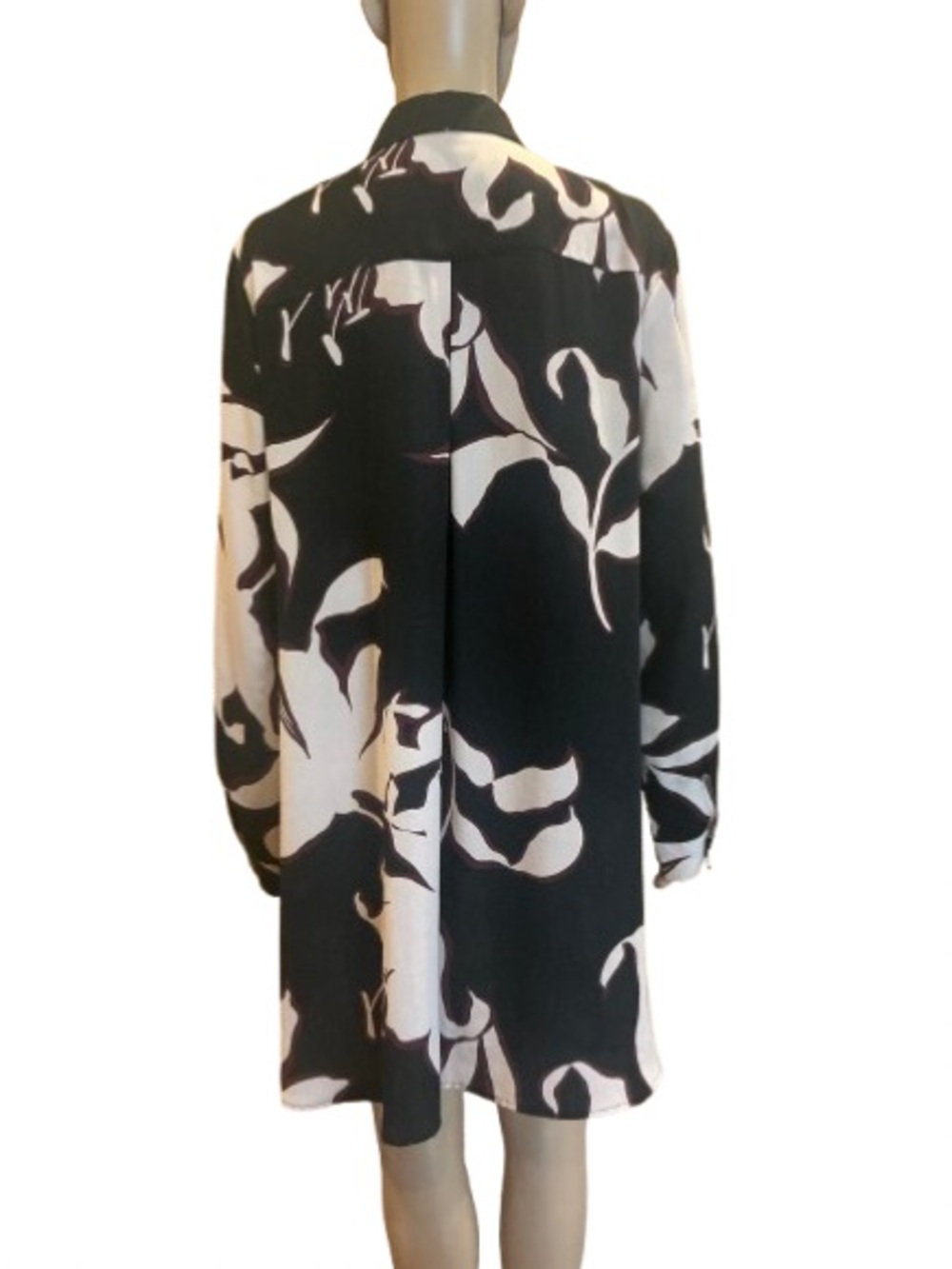 Melanie Lynne Large Floral Button-Down Tunic – Size 12 - Picture 5 of 9